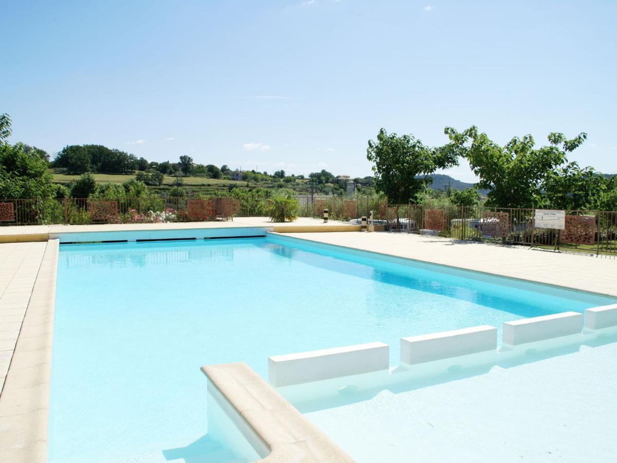 Classy Holiday Home In Les Vans With Pool Chambonas Eksteriør billede